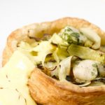 Caramelized Tartlet of Leeks and Scallops with Saffron Hollandaise
