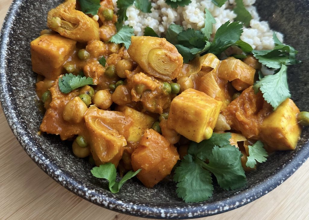 Elly Curshen’s Leek, Squash, Paneer & Coconut Tray Baked Curry